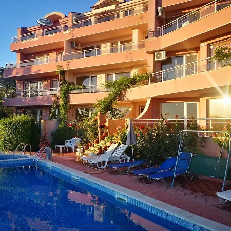 Apartment Complex Karia V