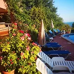 Appartement Complex Karia V *