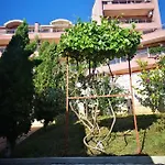 Appartement Complex Karia V