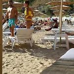 Complex Karia V Kavarna