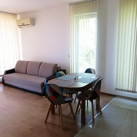 Apartmán Complex Karia V Kavarna